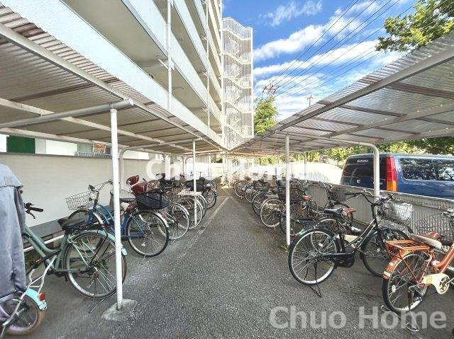 東和ファイナンスの駐輪場|【自転車置き場】最新の空き状況や費用などの詳細は担当スタッフまでお問い合わせください。
