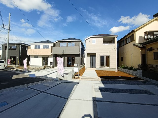 北葛飾郡松伏町松伏　松伏　新築戸建　全9棟の前面道路含む現地写真|前面道路含む現地写真です