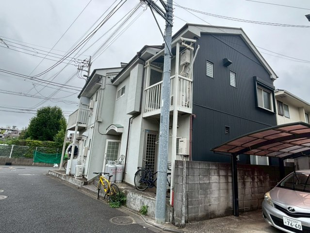 世田谷区鎌田　一棟アパートの外観