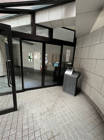 【エントランス】 | ロマネスク六本松第2、A棟☆仲介手数料無料☆