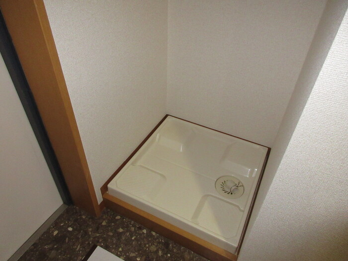 Ｇ.Ｍ. Ｃｏｕｒｔのその他