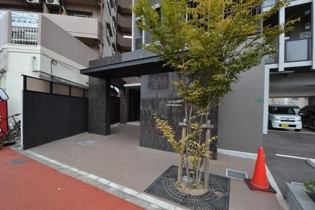 THE SQUARE・Suite Residenceのエントランス