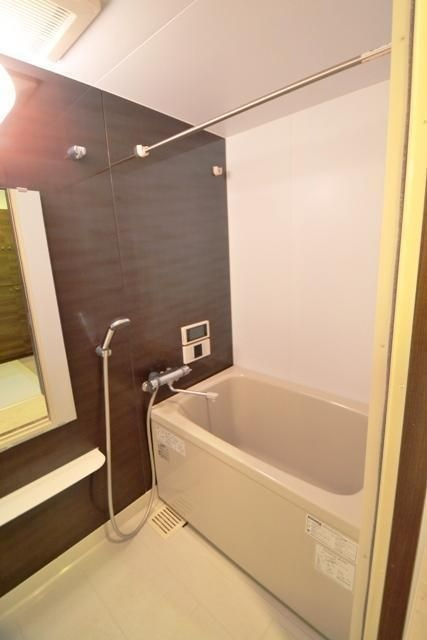 THE SQUARE・Suite Residenceの浴室