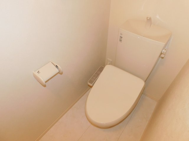 カトレア ヴィオレのトイレ|別部屋の写真です