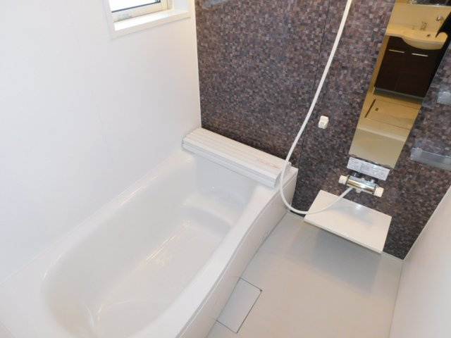 カトレア ヴィオレの浴室|別部屋の写真です