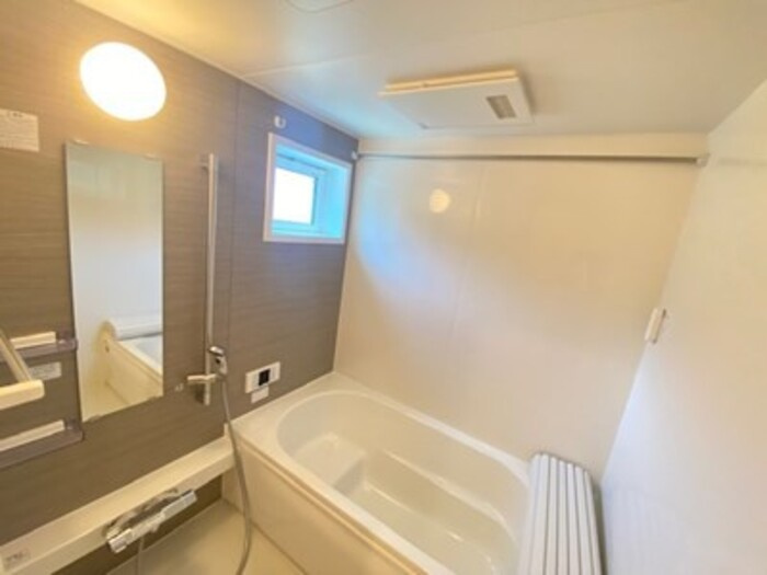 D-room塚口本町の浴室