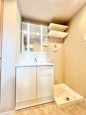 【独立洗面台】 | 千里桃山台住宅 | 弊社のファイナンシャルプランナーより、将来に向けた資金計画・住宅ローンの無料相談が皆様に大変ご好評頂いております！物件ご購入の前に、まずはお気軽にご相談くださいませ。