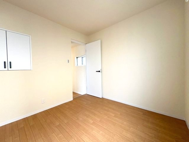 はびきの4丁目戸建の洋室