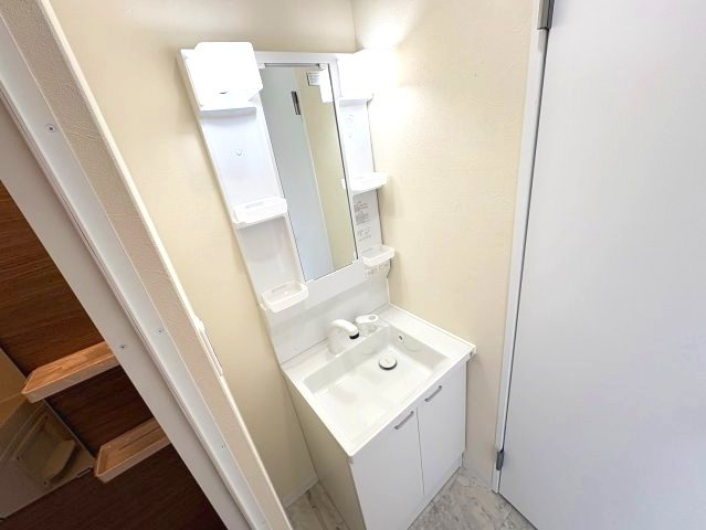 はびきの4丁目戸建の洗面所