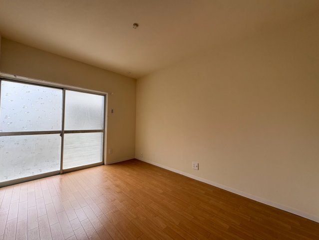 はびきの4丁目戸建の洋室