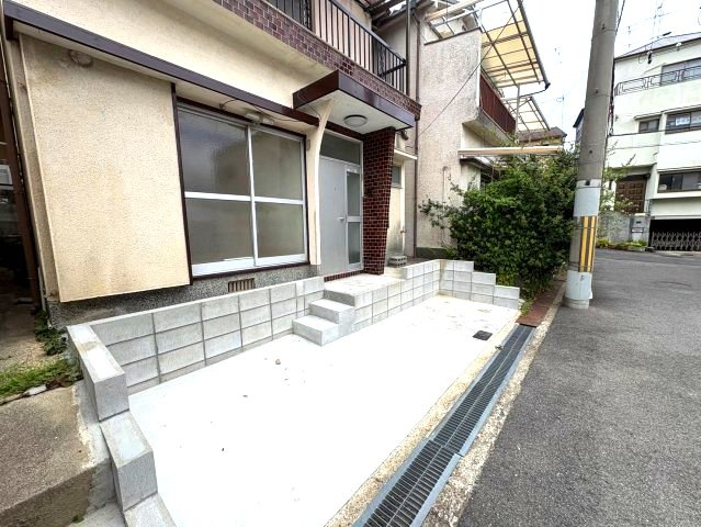 はびきの4丁目戸建の駐車場