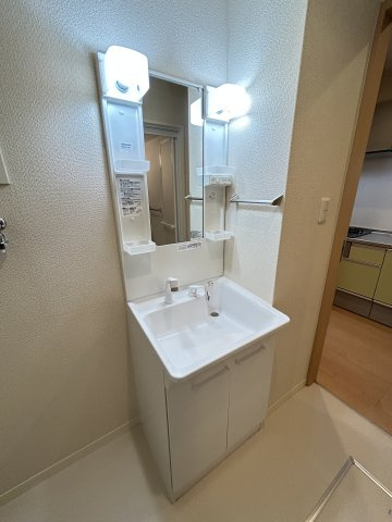Caro Sweetyの洗面所|明るい洗面所です
