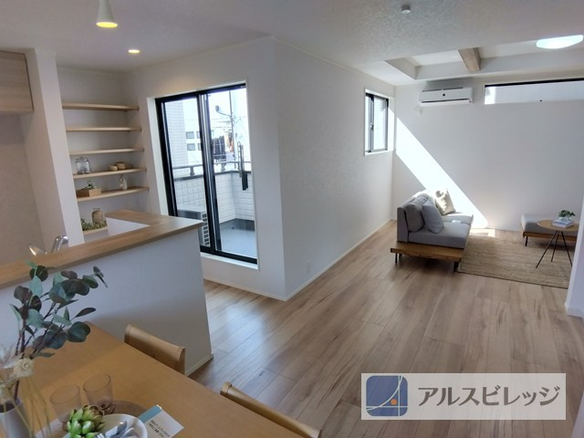 中古／志木市幸町2丁目の居間・リビング|おしゃれなリビングです