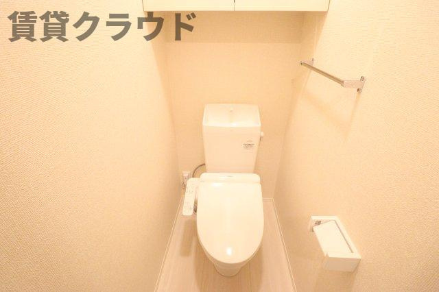グランツ白金のトイレ|使い勝手のいい寝室です