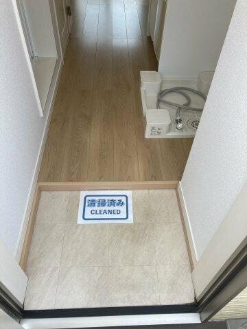 シューズボックス付きの玄関