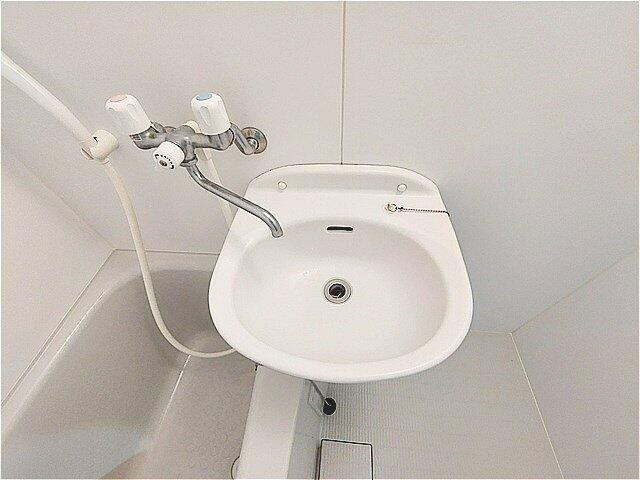 お掃除も簡単な洗面ボウル