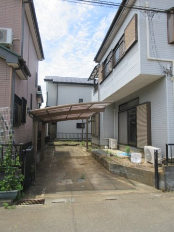 中古戸建　深谷市大谷2846-13（リフォーム住宅）の駐車場