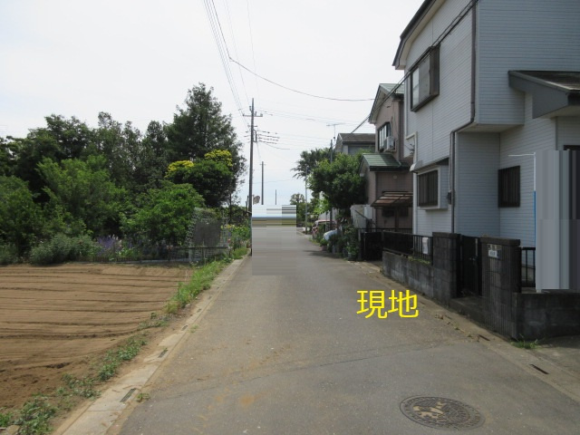 中古戸建　深谷市大谷2846-13（リフォーム住宅）の前面道路含む現地写真