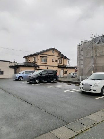 グリーンスクエアＢの駐車場