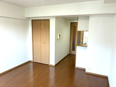 【洋室】 | アバンツァート