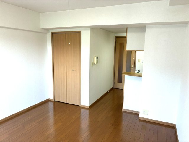 【洋室】 | アバンツァート