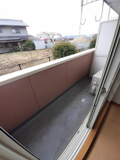 【バルコニー】 | ラフレシール | 広々としたバルコニーです