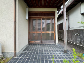 【玄関】 | 箕面市粟生新家5丁目貸家