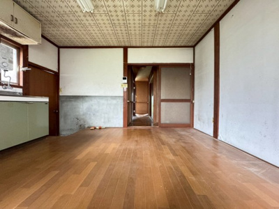 【居間・リビング】 | 箕面市粟生新家5丁目貸家