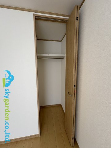 茅ヶ崎市甘沼　中古戸建の収納|小物を収納するのに便利です