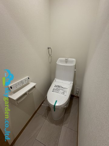 茅ヶ崎市甘沼　中古戸建のトイレ|二階のトイレ