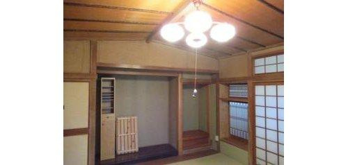 別府市亀川中央町の和室