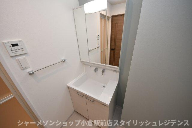 THE APARTMENT 開の洗面所