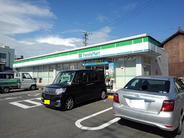 スカイハイツ五月の周辺|ファミリーマート坂出文京町店まで1600m