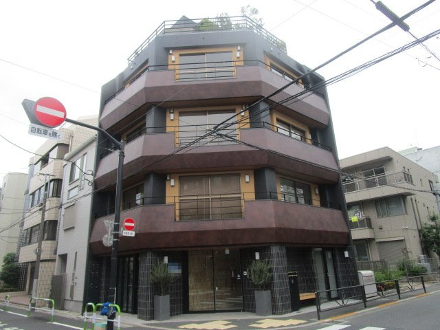 文京区千石４丁目のビル