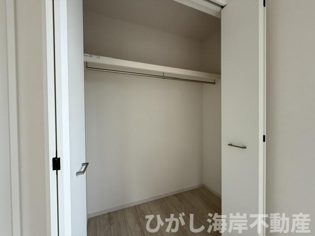 平塚市平塚2丁目  　新築戸建　全２棟の収納|各居室　収納スペース付き