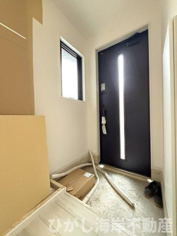 平塚市平塚2丁目  　新築戸建　全２棟の玄関|玄関