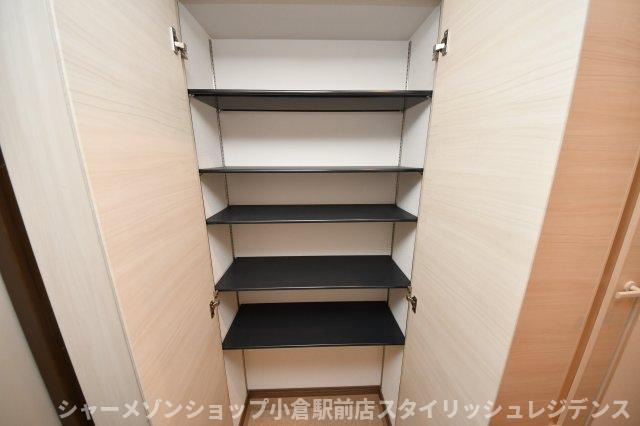 THE APARTMENT 開の収納