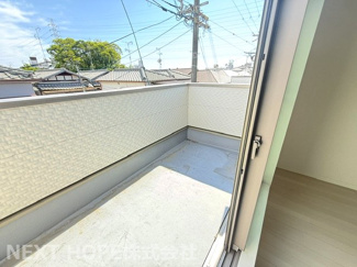 【バルコニー】 | 尼崎市大庄北３丁目中古戸建 | バルコニーは二面ございます♪こちらは３階部分んのバルコニーです！どちらも南向きで陽当たり良好です！