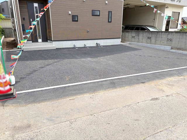 古河市関戸第1　新築戸建て　1号棟の駐車場|カースペースは2台お停めいただけます♪