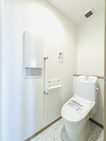 伊勢崎市境米岡第2　新築住宅4号棟のトイレ