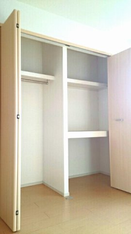 薔薇Ⅱの収納|大きなものも収納できそうです