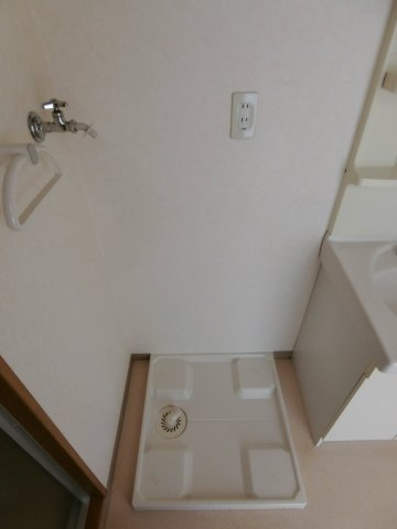 ピアコートBの洗面所|イメージ4Bの写真