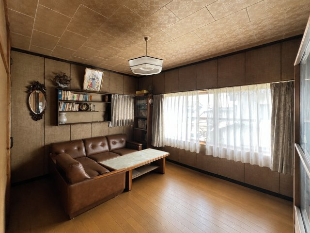 米子市旗ヶ崎９丁目　中古住宅の洋室|２階 洋室６帖