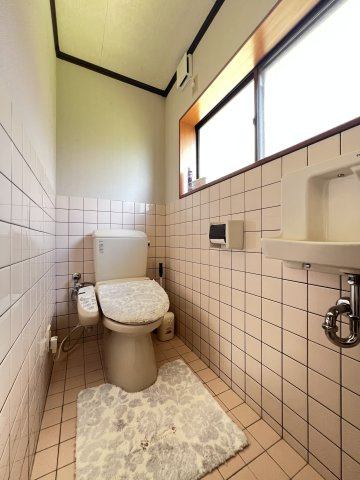 米子市旗ヶ崎９丁目　中古住宅のトイレ