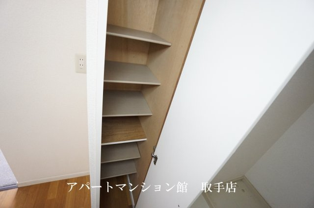 レオパレスエクセレントNo.8の収納