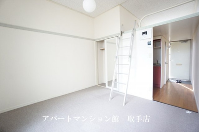 【居間・リビング】 | レオパレスエクセレントNo.8 | 画像6