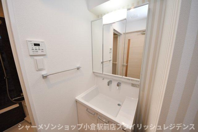 THE APARTMENT 開の洗面所