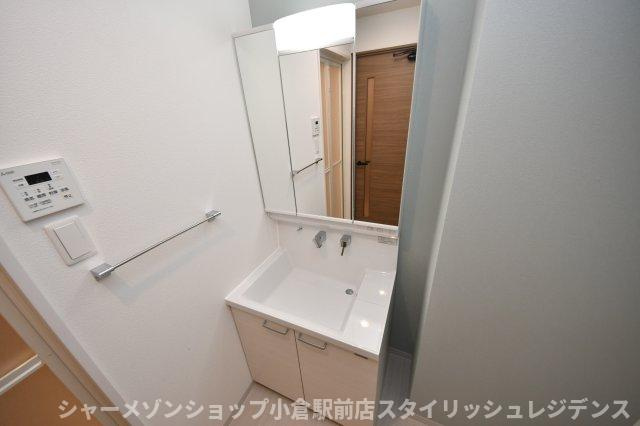 THE APARTMENT 開の洗面所