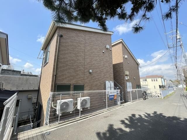 横浜市西区境之谷のアパートの画像