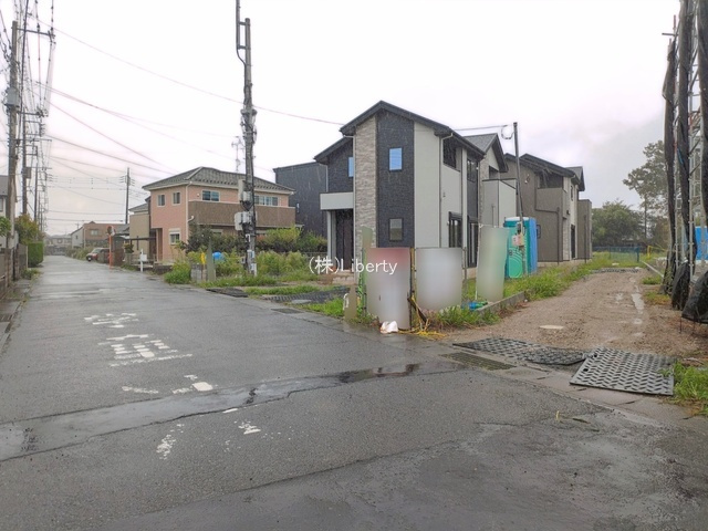 取手市井野8期　新築戸建　1号棟の前面道路含む現地写真
